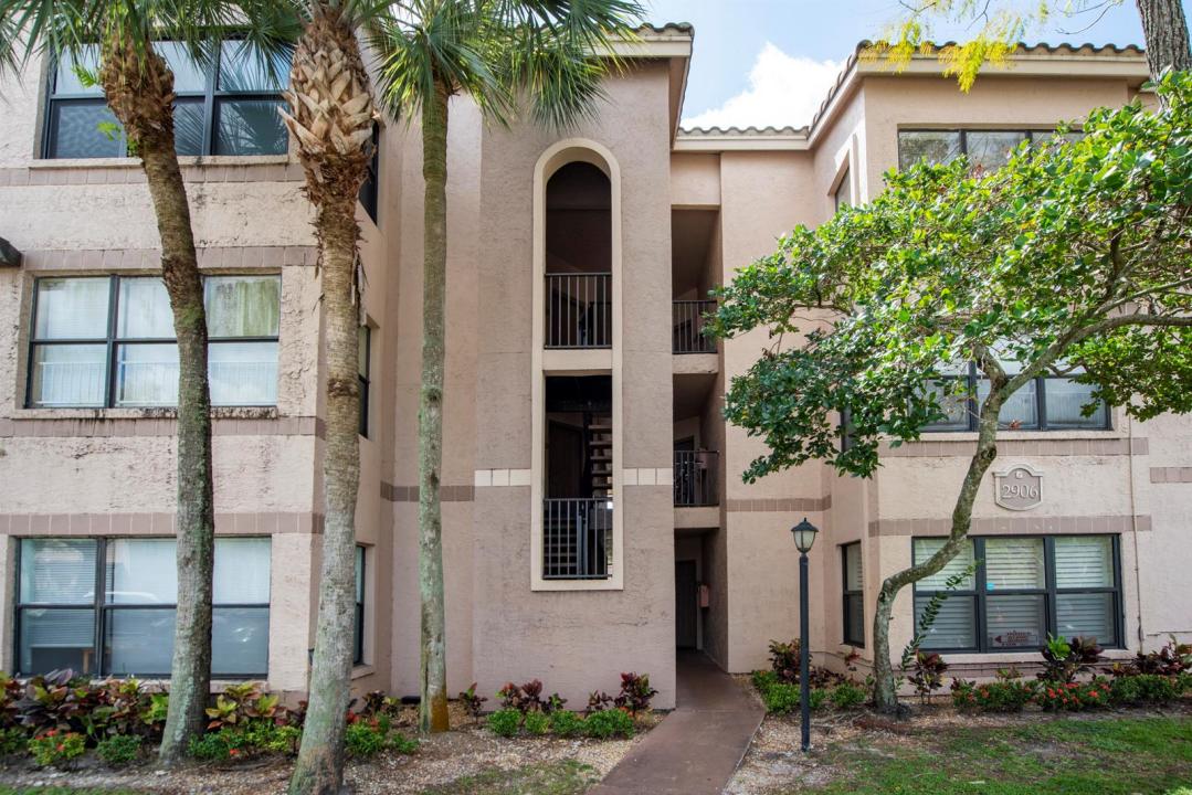 2900 S University Drive 9210, Davie, Florida 33328, USA