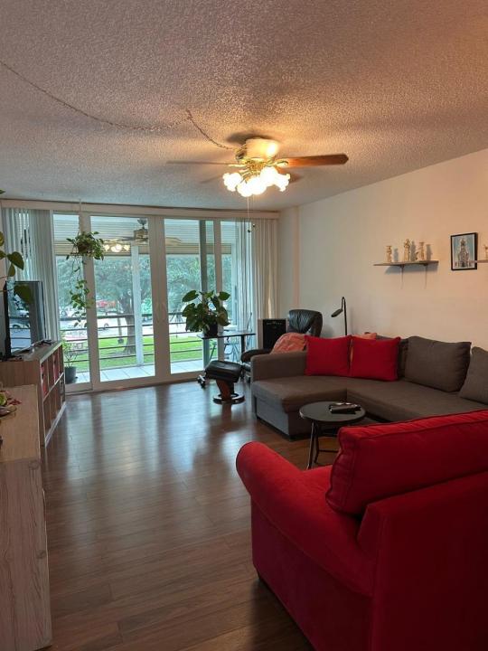 115 Royal Pk Drive 2g, Oakland Park, Floride 33309, États-Unis