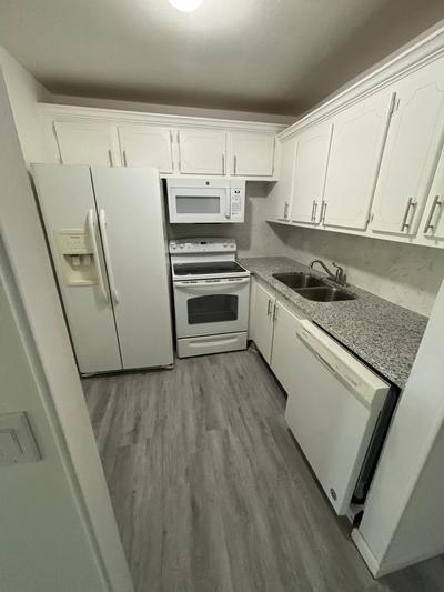 244 Windsor K, West Palm Beach, Floride 33417, États-Unis