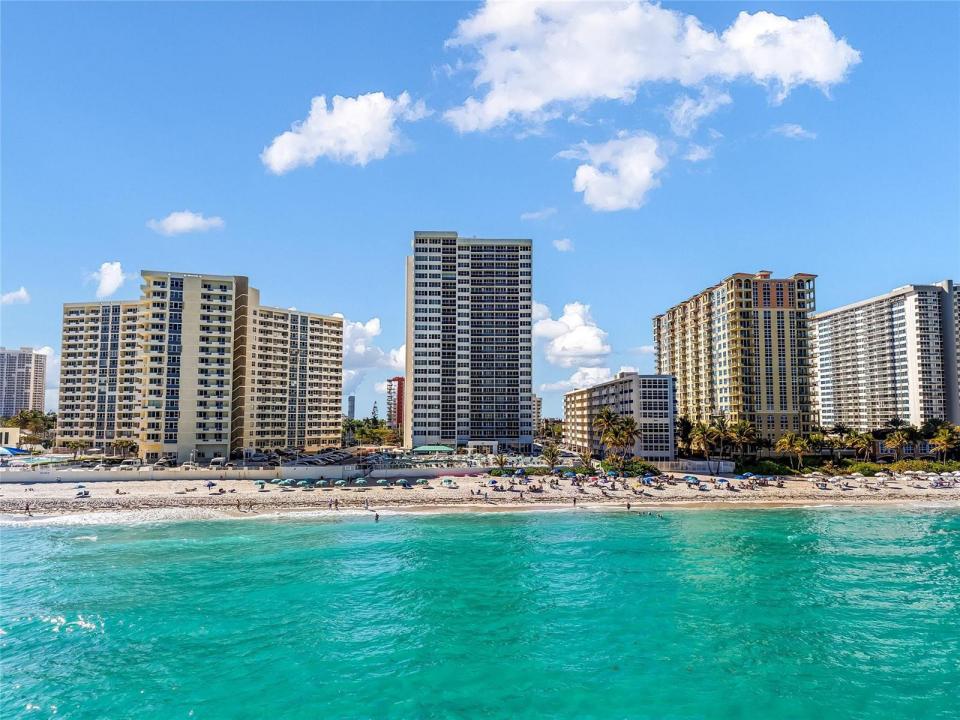 3140 S Ocean Drive 208, Hallandale Beach, Floride 33009, États-Unis