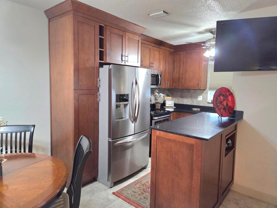2100 NE 38th NE Street #207, Lighthouse Point, Floride 33064, États-Unis