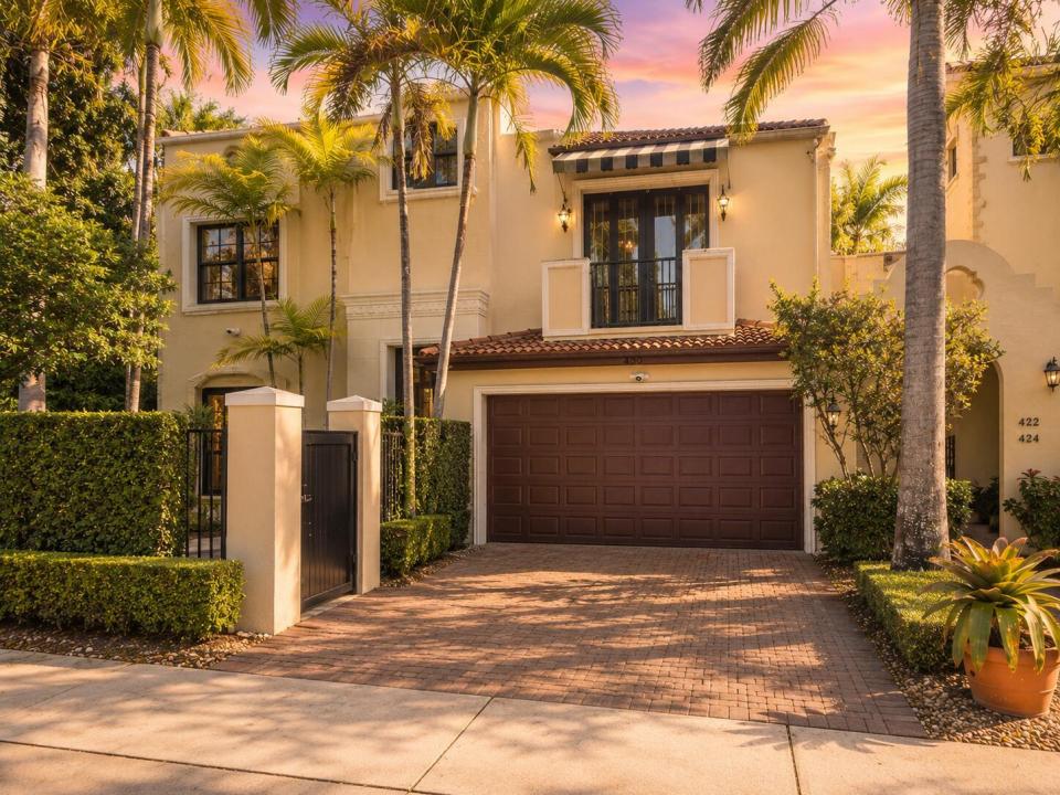 430 NE 7th Avenue 430, Fort Lauderdale, Florida 33301, USA