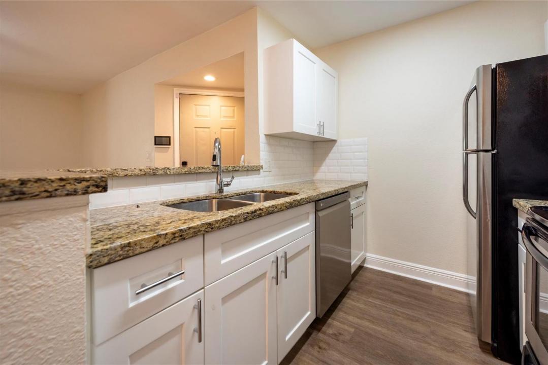 2906 S University Drive 10104, Davie, Florida 33328, USA