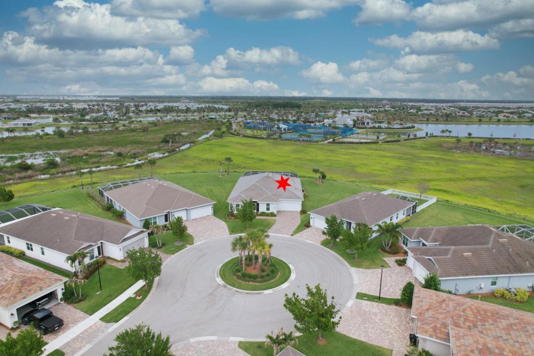 10205 SW Pervenche Lane, Port St. Lucie, Florida 34987, USA