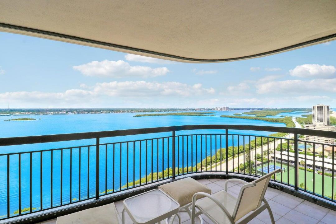 5380 N Ocean Drive 22j, Singer Island, Florida 33404, USA