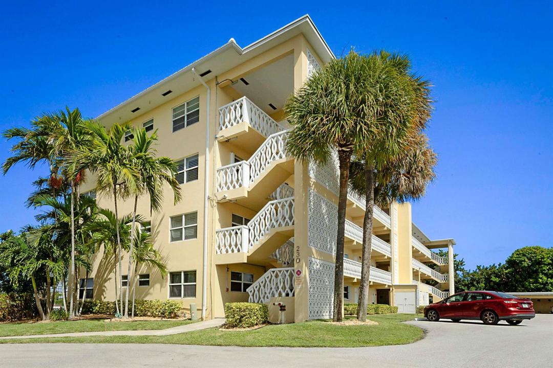 230 N Federal Highway 305, Deerfield Beach, Florida 33441, Stati Uniti