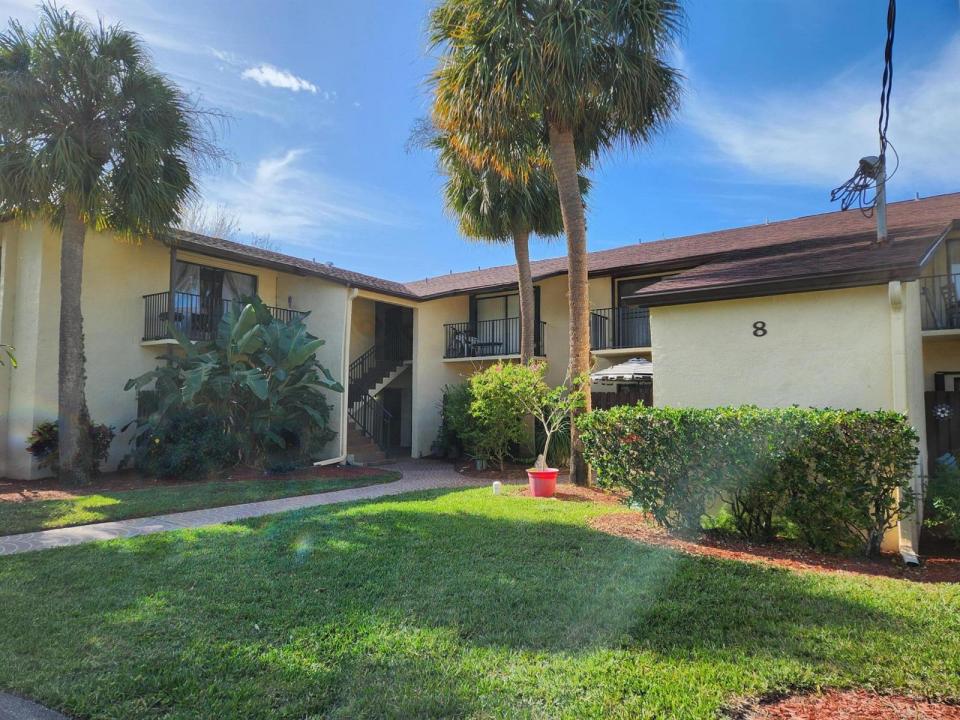 2050 Oleander Boulevard 8-109, Fort Pierce, Floride 34950, États-Unis