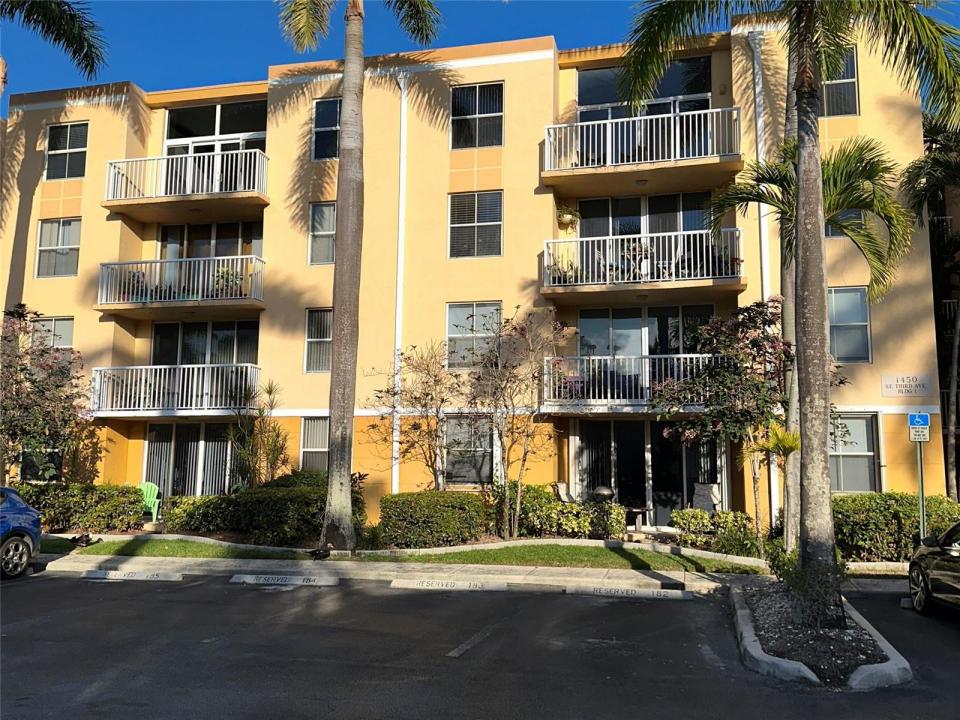1450 SE 3rd Avenue 107, Dania Beach, Florida 33004, USA