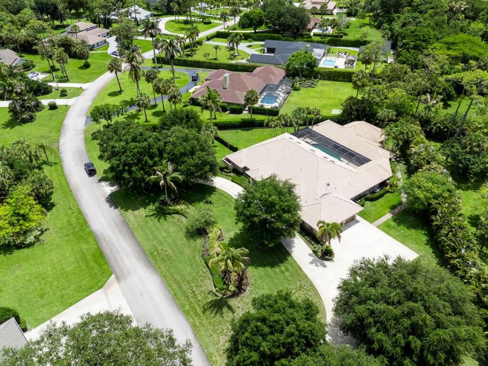 13406 Doubletree Circle, Wellington, Florida 33414, USA