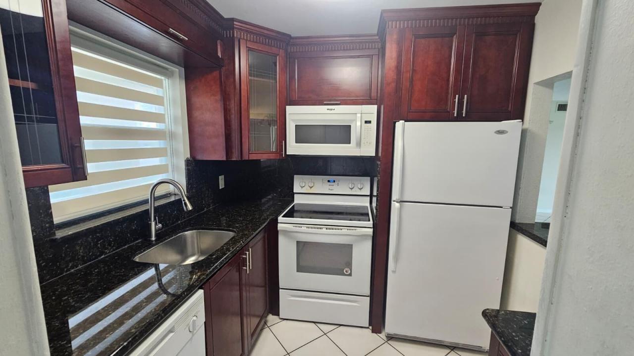 9911 Sandalfoot Boulevard 116, Boca Raton, Floride 33428, États-Unis