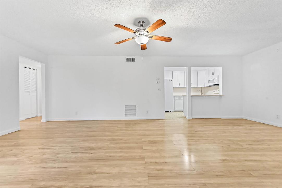 319 Knotty Pine Circle C-1, Floride 33463, États-Unis