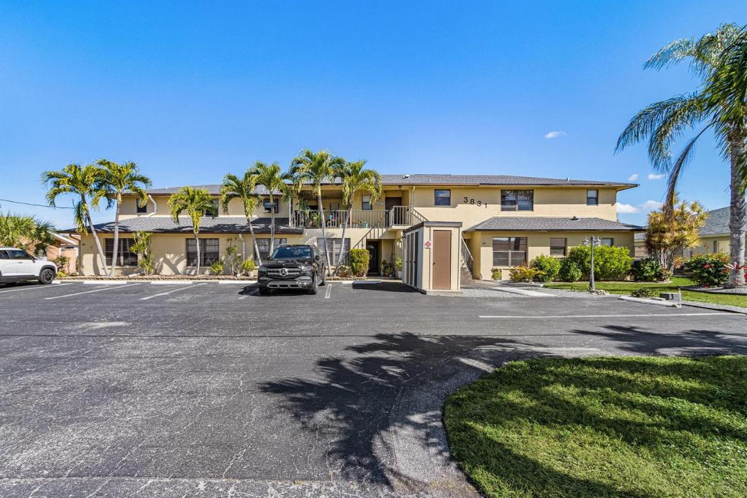 3831 SE 11th Place 101, Cape Coral, Floride 33904, États-Unis