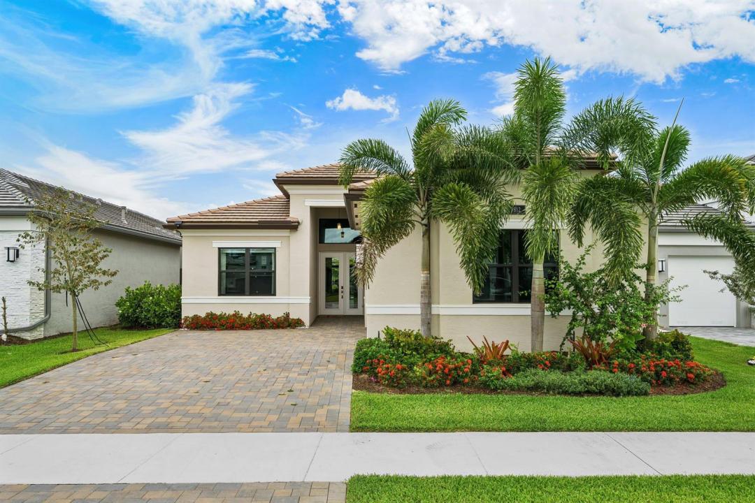 9812 Spruce Woods Drive, Boynton Beach, Florida 33473, USA