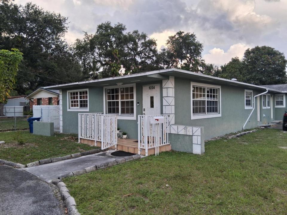 1234 NE 151st NE Street 1, Miami, Flórida 33162, Estados Unidos