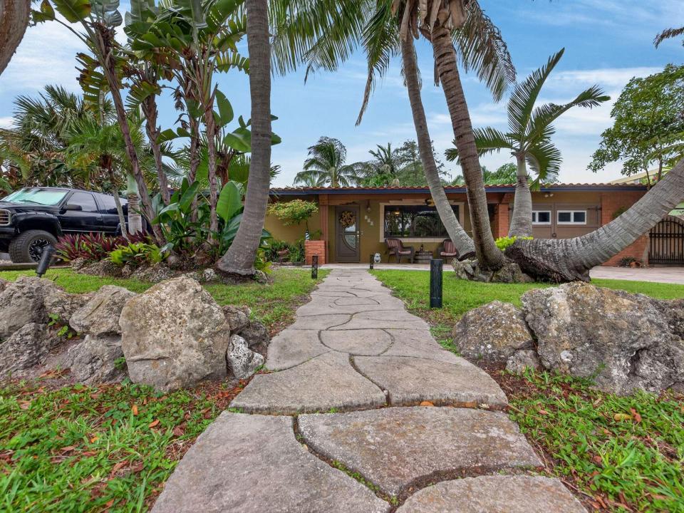 949 NE 25th Avenue, Pompano Beach, Florida 33062, Stati Uniti