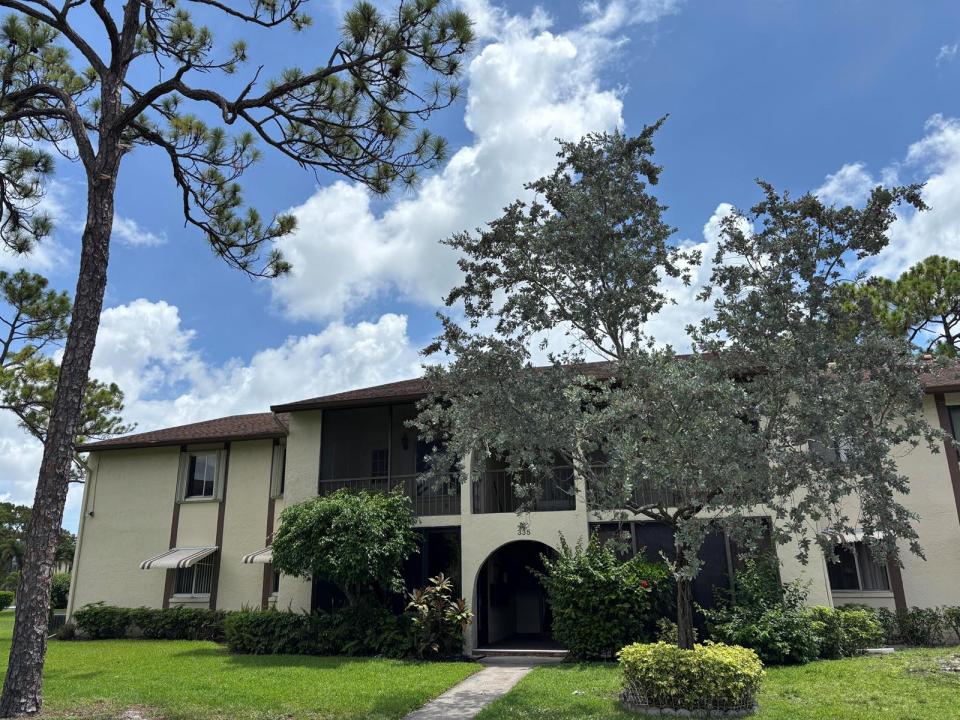 335 Knotty Pine Circle D2, Florida 33463, Stati Uniti