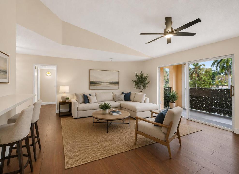 123 Yacht Club Way 307, Hypoluxo, Florida 33462, USA