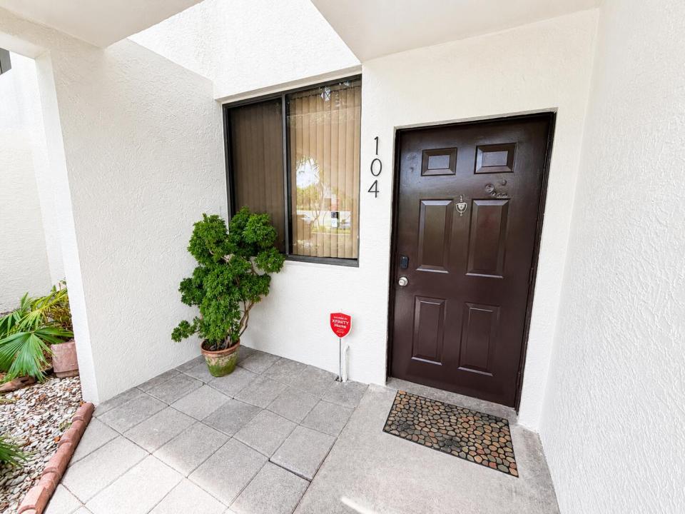 3300 NW 46th Street 104, Oakland Park, Floride 33309, États-Unis