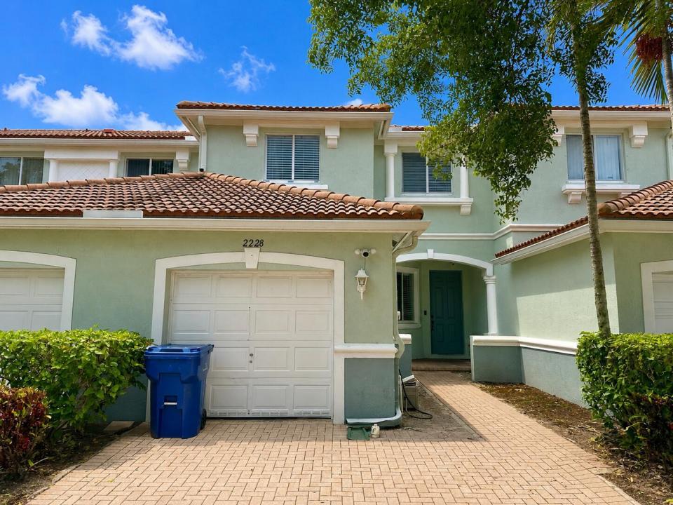 2228 Oakmont Drive, Riviera Beach, Floride 33404, États-Unis