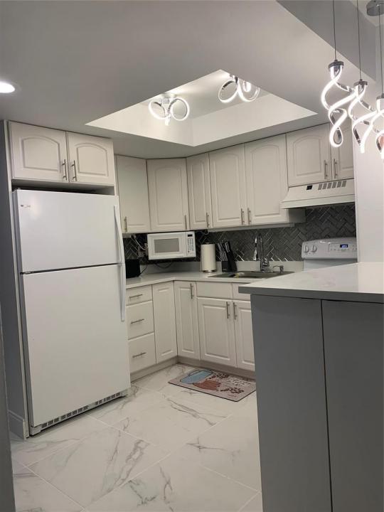 1110 N Riverside Drive 25, Pompano Beach, Florida 33062, USA