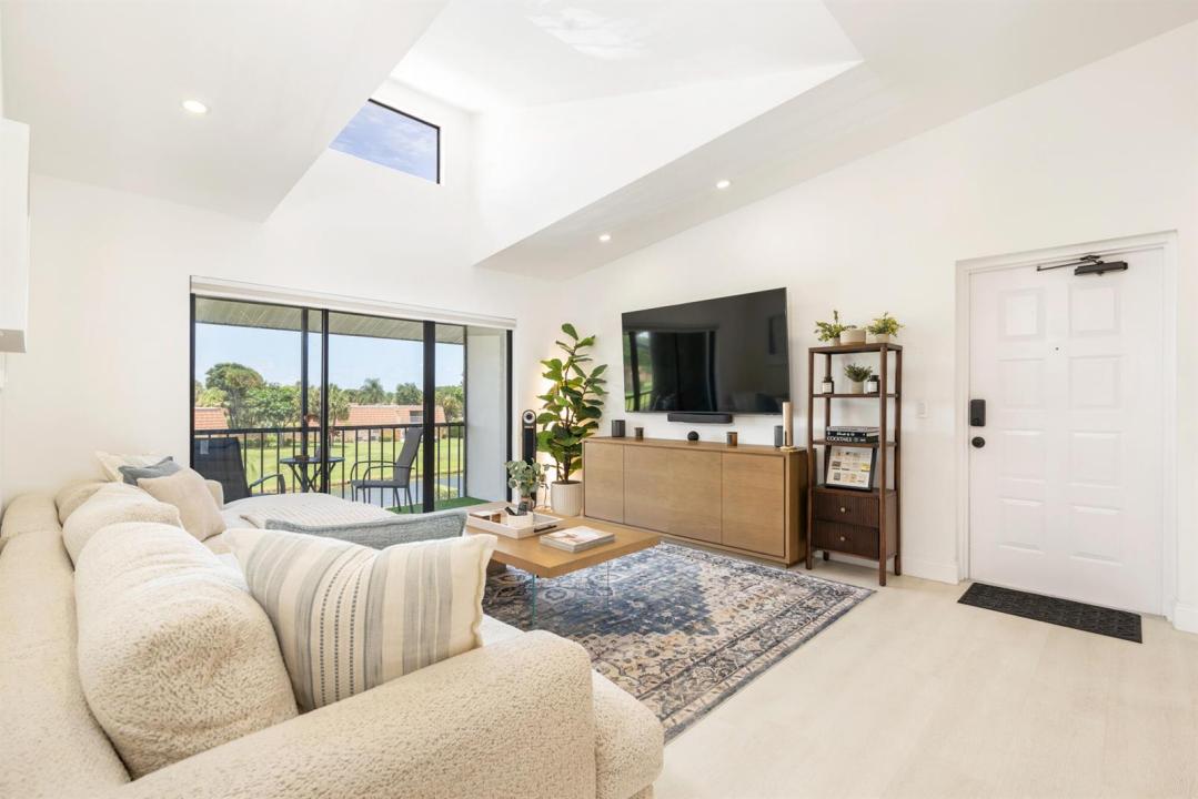 1008 Green Pine Boulevard H3, West Palm Beach, Floride 33409, États-Unis