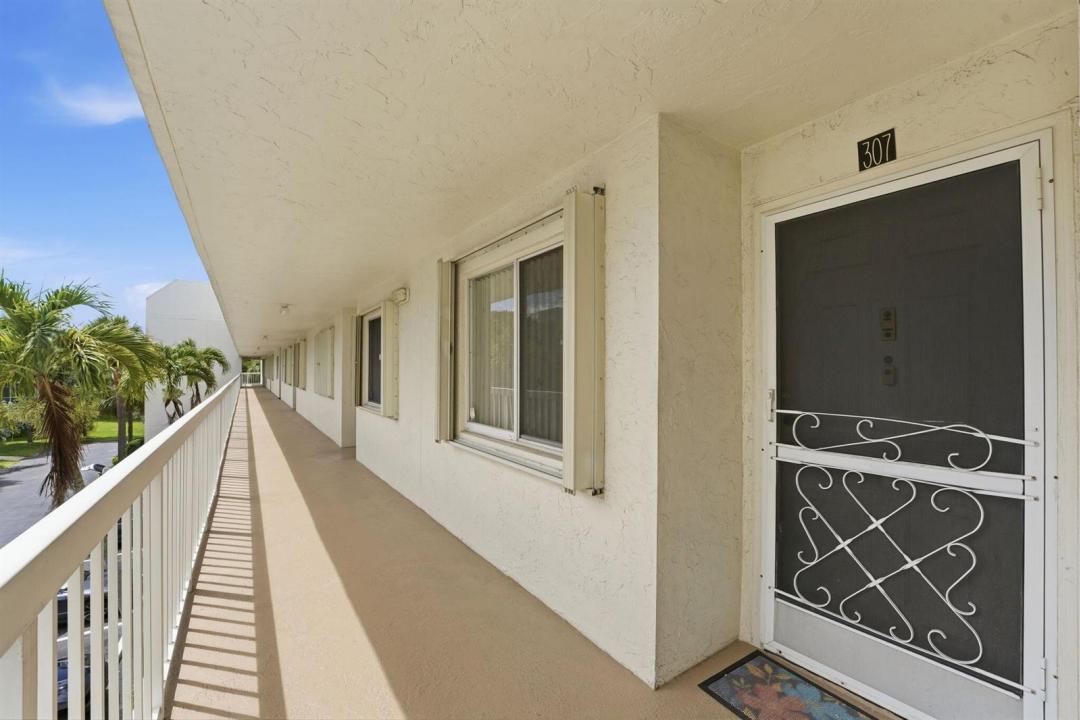 3146 Via Poinciana 307, Lake Worth, Floride 33467, États-Unis