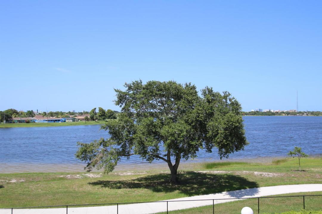 470 Executive Center Drive 3b, West Palm Beach, Floride 33401, États-Unis