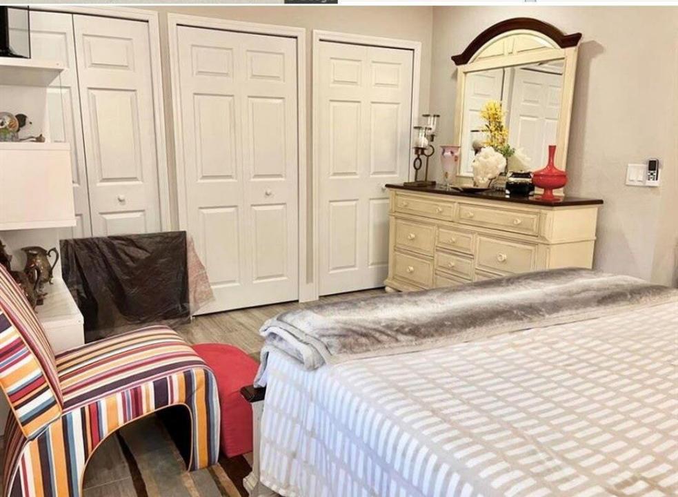 2474 SE Calais Street, Port St. Lucie, Floryda 34952, USA