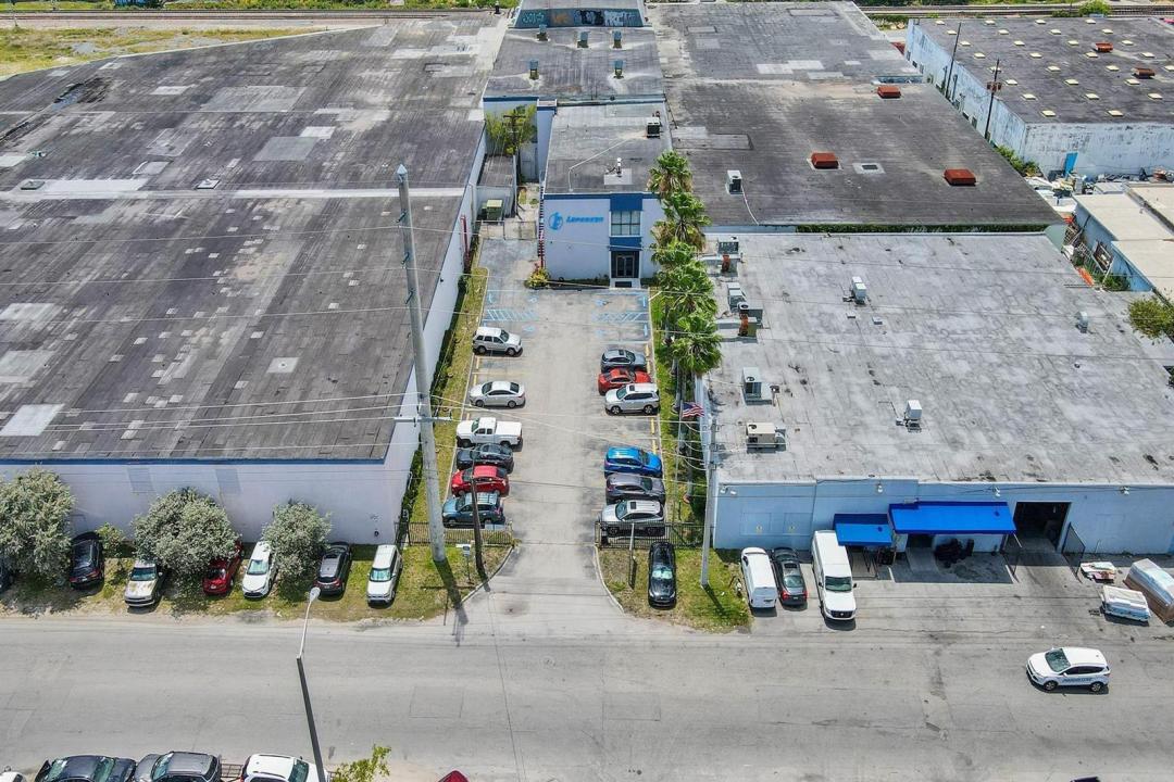 3775 NW 77th Street, Miami, Floride 33147, États-Unis