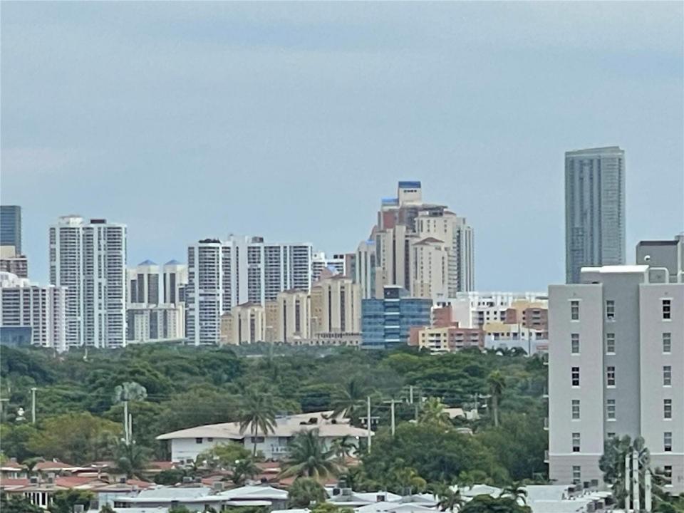 1401 NE Miami Gardens Drive 988, Miami, Floride 33179, États-Unis