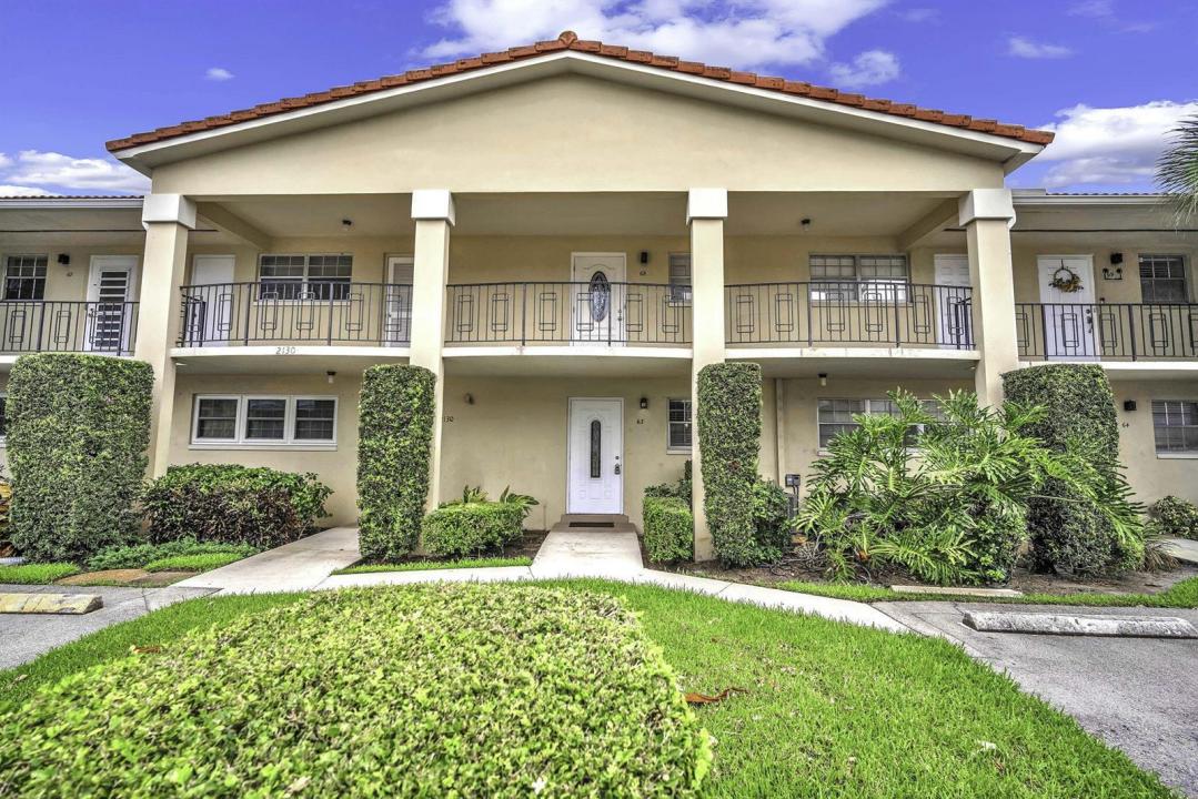 2130 NE 36th Street 63, Lighthouse Point, Floride 33064, États-Unis