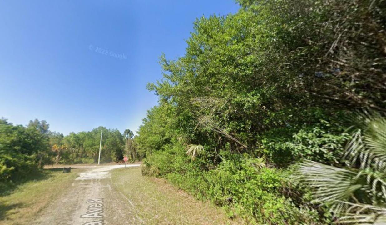 4702 Vera Avenue, Lehigh Acres, Florida 33971, USA