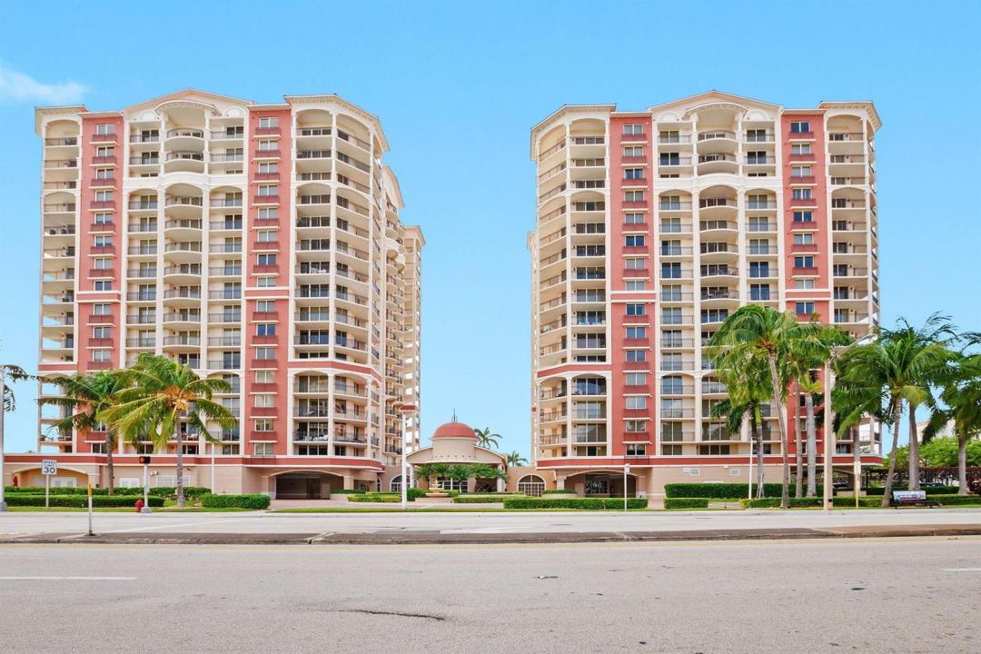 2011 N Ocean Boulevard 206, Fort Lauderdale, Florida 33305, USA