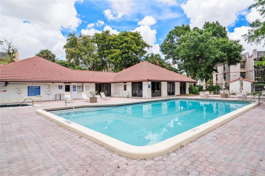 8437 Forest Hills Drive 203, Coral Springs, Floride 33065, États-Unis