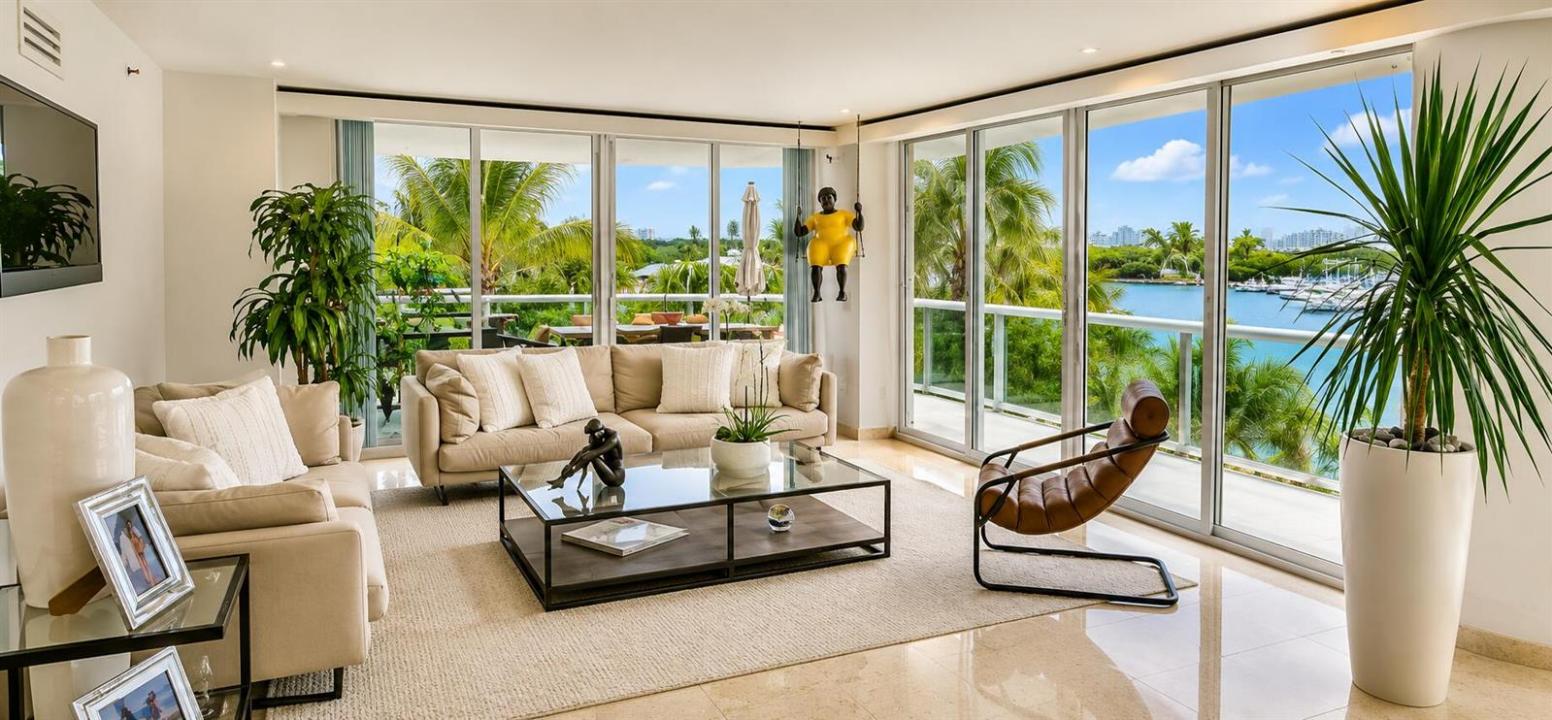 16500 Collins Avenue 356, Sunny Isles Beach, Florida 33160, Stati Uniti