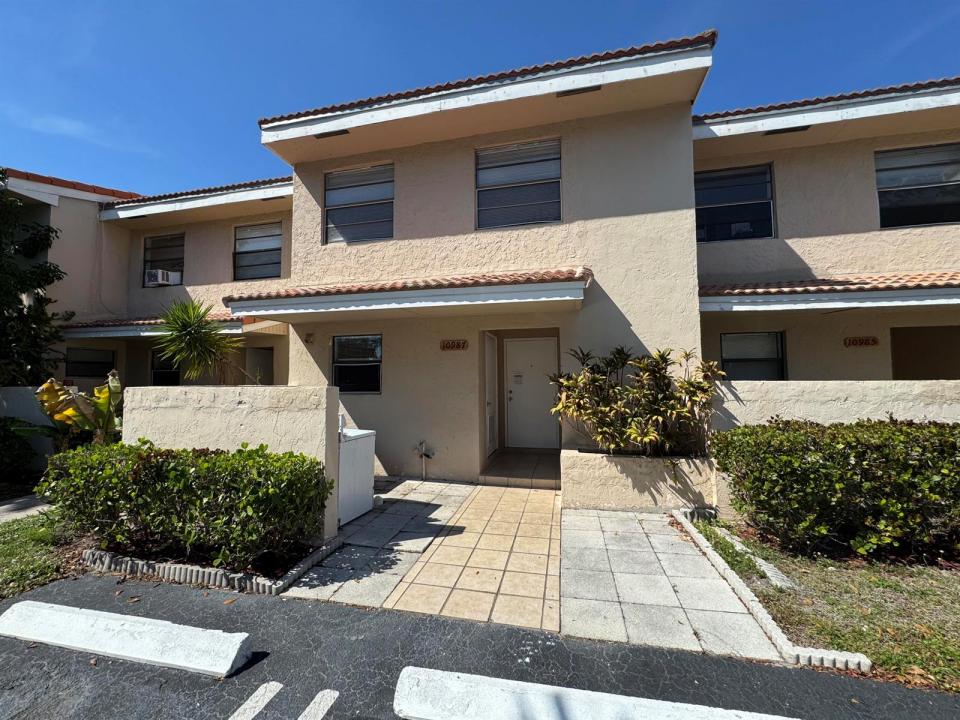 10987 Royal Palm Boulevard 9, Coral Springs, Floride 33065, États-Unis