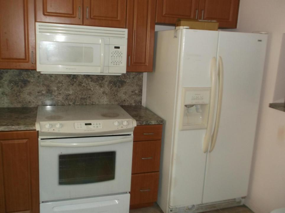 9401 Sunrise Lakes Boulevard 308, Sunrise, Floride 33322, États-Unis
