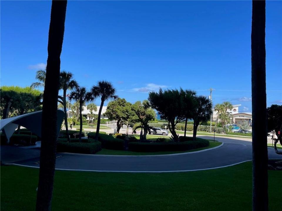 333 NE 21 Avenue 304, Deerfield Beach, Florida 33441, USA