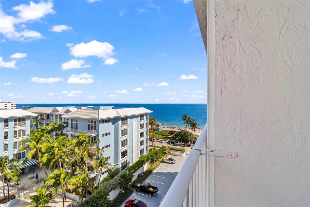 800 SE 20th Avenue 809, Deerfield Beach, Florida 33441, USA