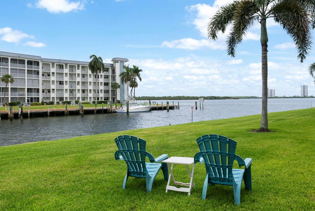 111 Shore Court 203, North Palm Beach, Floride 33408, États-Unis
