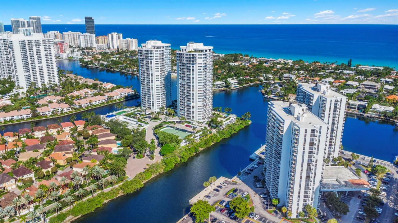 20515 E Country Club Drive 345, Aventura, פלורידה 33180, ארצות הברית של אמריקה