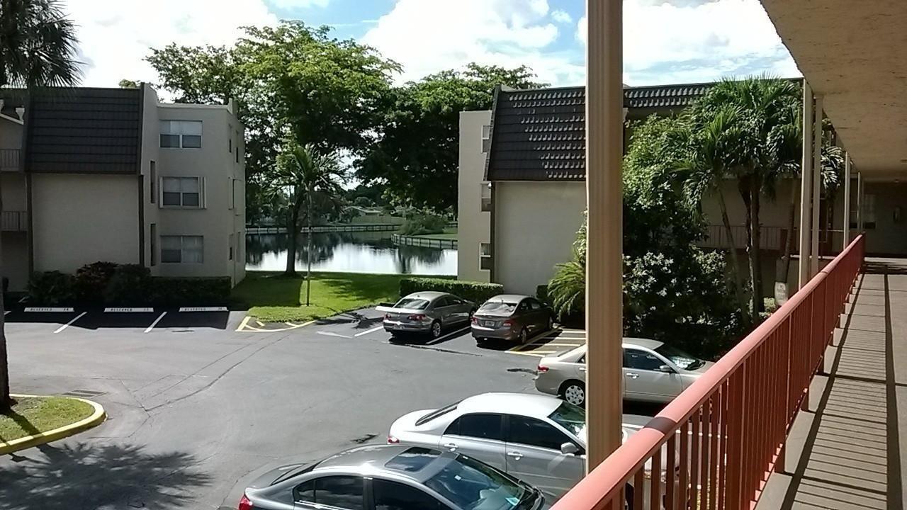 9360 Lime Bay Boulevard 207, Tamarac, Floride 33321, États-Unis