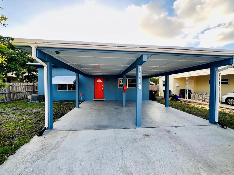 1118 N E Street, Florida 33460, Stati Uniti