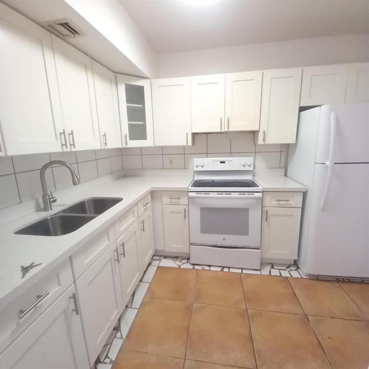 3610 NW 21st 413, Lauderdale Lakes, Floride 33311, États-Unis