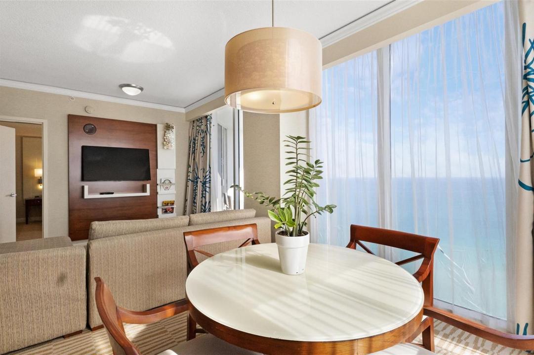 18001 Collins Avenue 2614, Sunny Isles Beach, Floride 33160, États-Unis