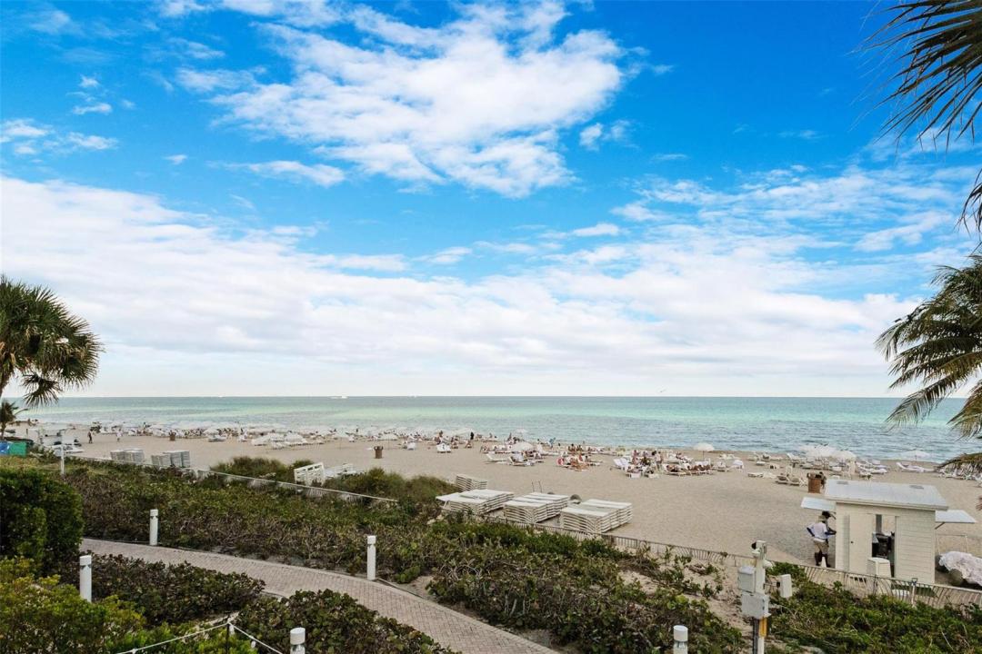 18001 Collins Avenue, Sunny Isles Beach, Floride 33160, États-Unis