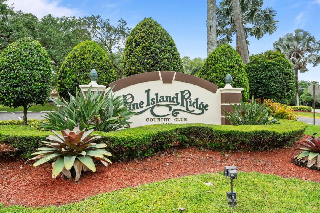 9470 Live Oak Place 204, Davie, Florida 33324, Stati Uniti