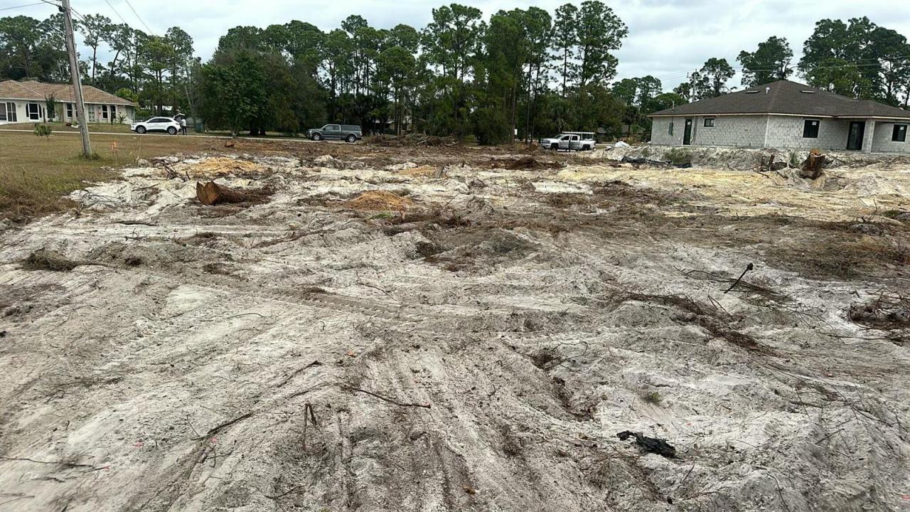 2704 Leeland Heights Boulevard Boulevard, Lehigh Acres, Florida 33936, Stati Uniti