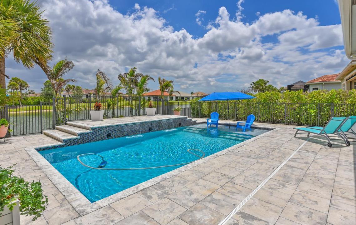8653 SW Carrara Way, Port St. Lucie, Florida 34987, USA