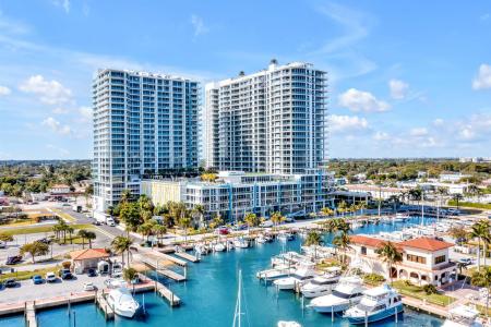 220 Lake Shore Drive 502, Lake Park, Floride 33403, États-Unis